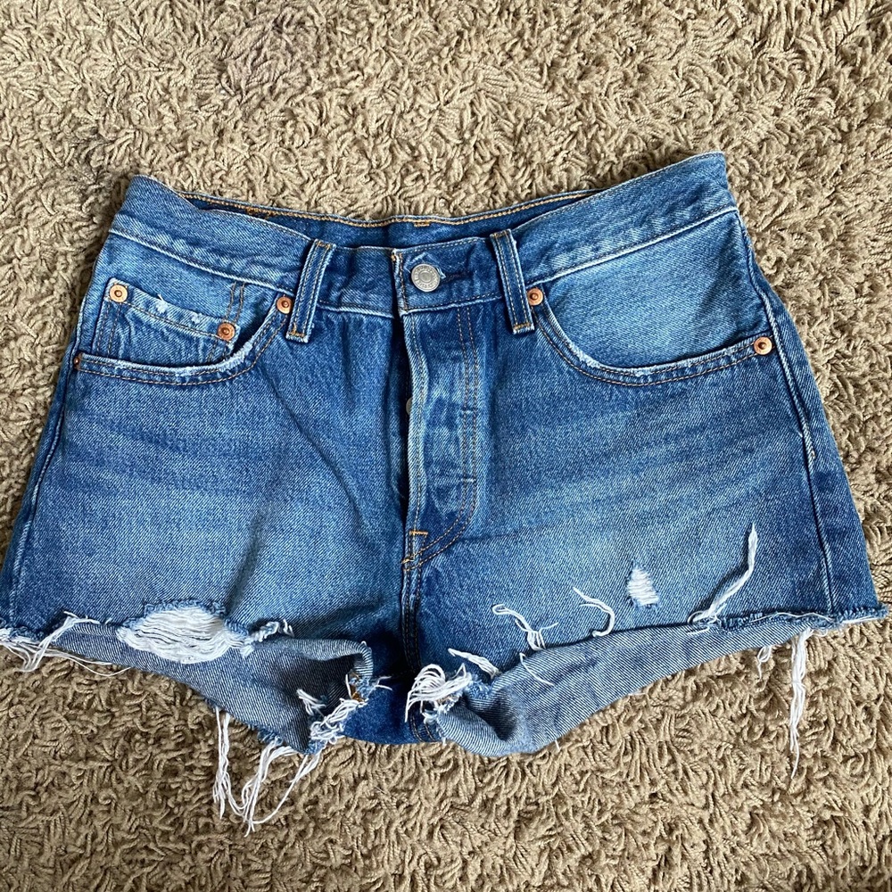 Levi’s denim shorts